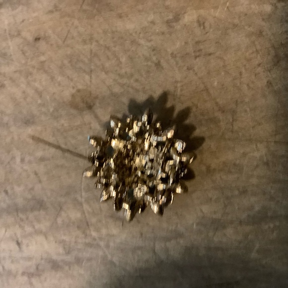 Faux turquoise and crystal pin brooch💥SALE - Picture 4 of 6